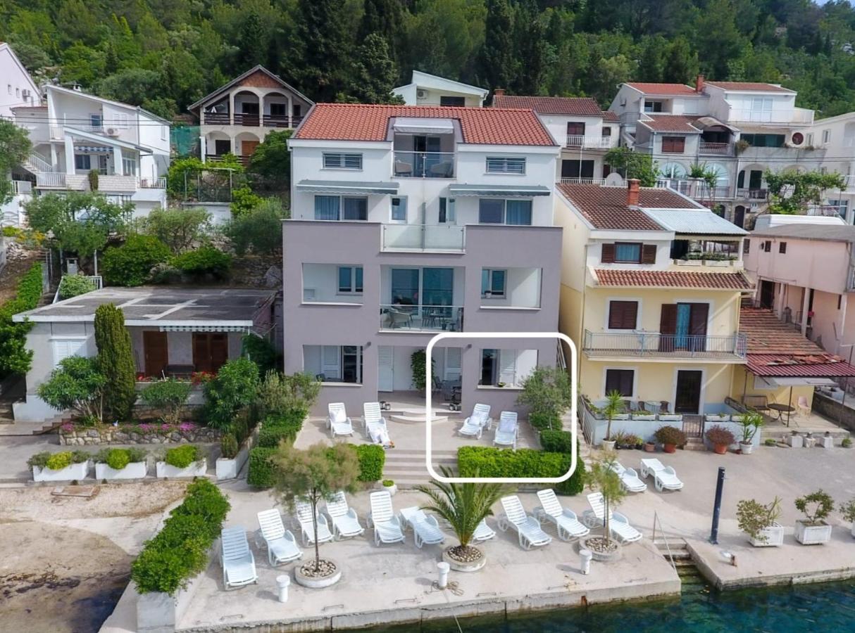 Apartment Antun - Adriatic Coast Retreat Blace Pokoj fotografie