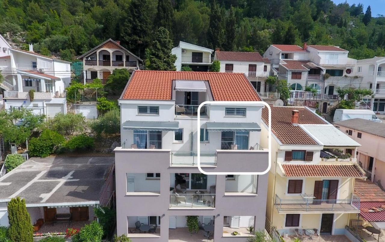 Apartment Antun - Adriatic Coast Retreat Blace Pokoj fotografie